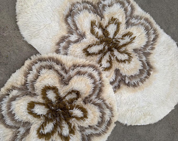 Vintage 60s 70s Flower Power Shag Rug Set off White and Brown, Bathroom ...