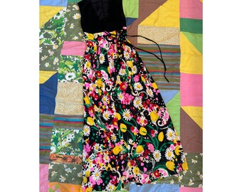 Vintage 60s Flower Power Maxi Dress: Corset Lace-Up Bust