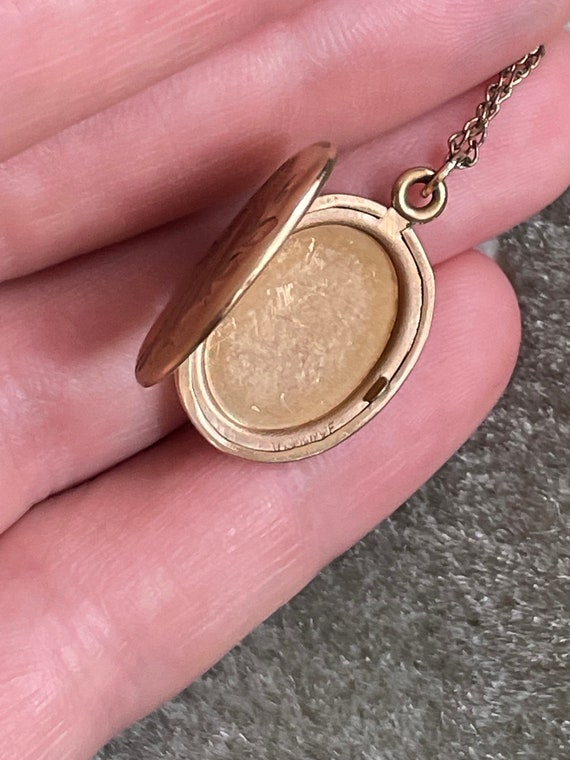 Vintage locket, Delicate 12K Gold filled locket w… - image 7