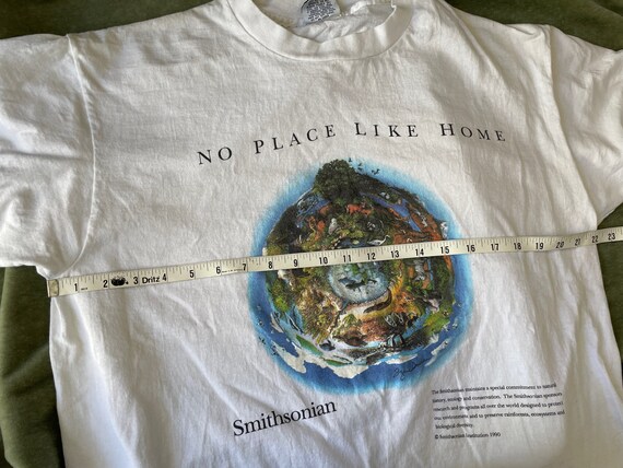 Vintage 90s Smithsonian earth t shirt,no place li… - image 9