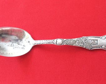 Golden Gate Bridge Sterling Souvenir Spoon San Francisco California Textured Handle .925 Silver Good Condition Handmade Vintage Flatware