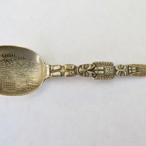 Indian Alaska Totem Pole -Seattle - Sterling Silver Souvenir Spoon (#1428)