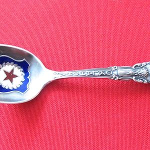 Indian Hartwell&#39;s Oklahoma City New Star Sterling Silver and Enamel Souvenir Spoon (#1124)