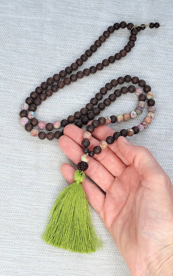 What are Mala Beads and How To Use Them - Purple Lotus Yoga