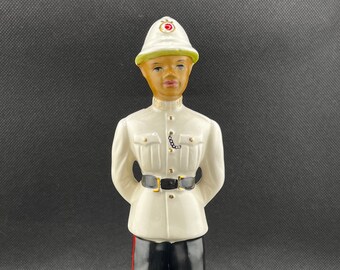 figurine vintage homme de la police royale de Freeport Bahama