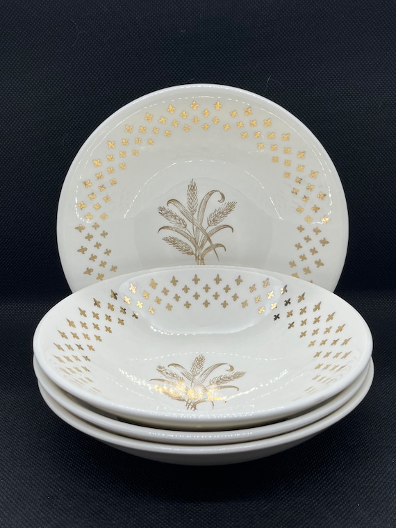 Vintage Homer Laughlin Golden Wheat Fleur De Lis Berry Bowls Set