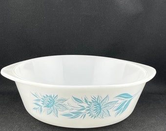 Vintage Glasbake Blue Thistle Flower Round Milk Glass Casserole Dish 2 Quart Baking Dish J514