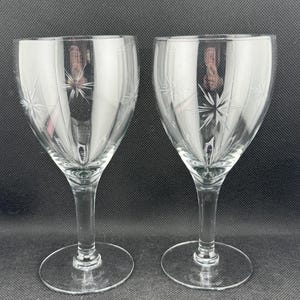 Mid Century Barware Starburst Wine Glasses -Set of 2