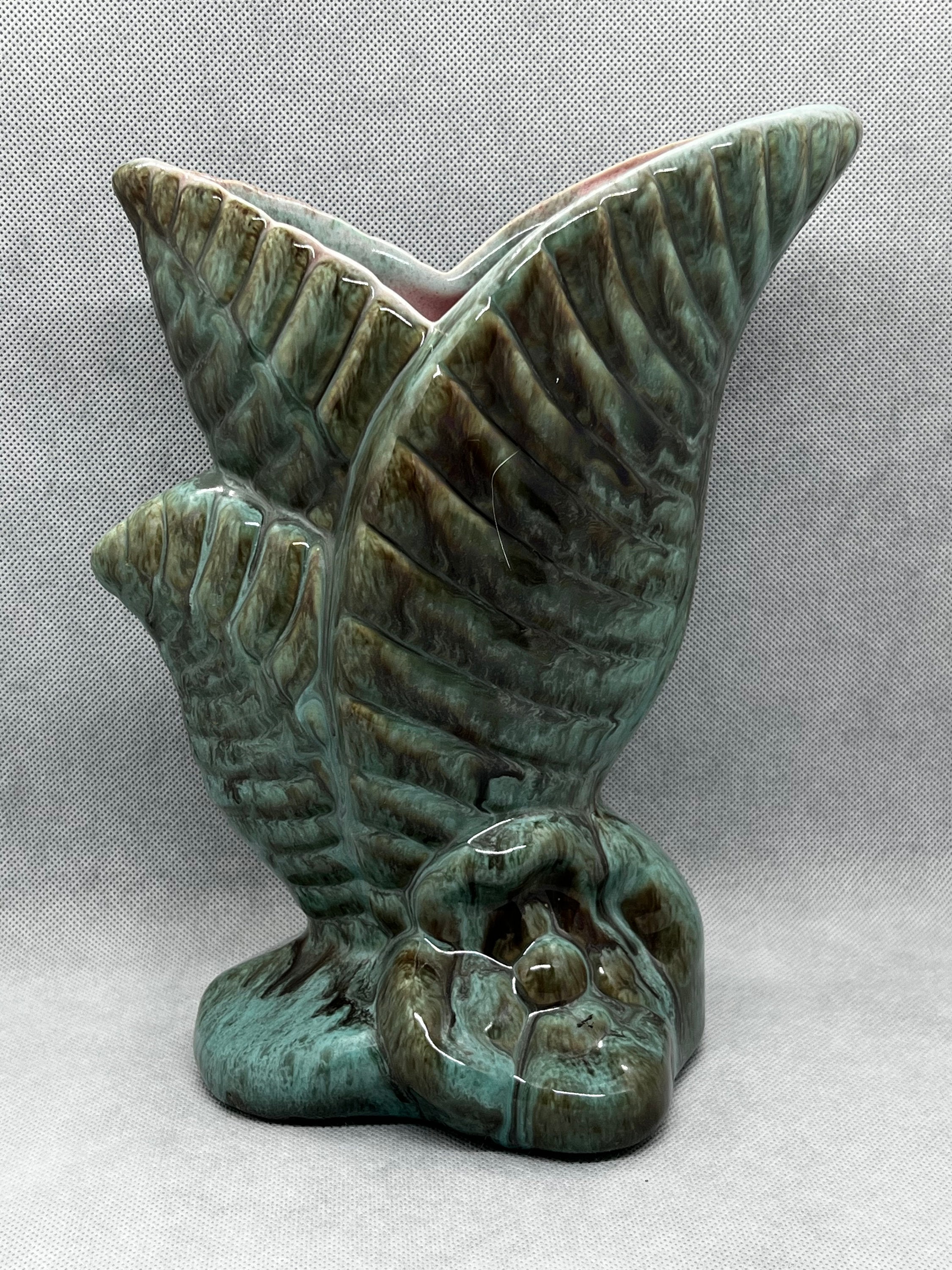 Vintage Gonder Vase - Green Leaves and pink inside
