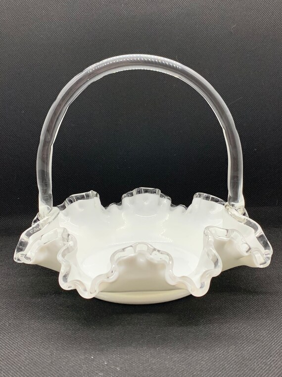 ミルクグラス　　バスケットレア ミルクグラスバスケットレア