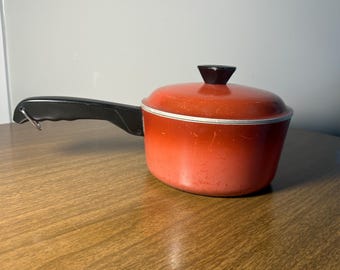 Vintage Club Cook Ware Aluminum Red Color - 1 Quart Sauce Pan Pot With Lid
