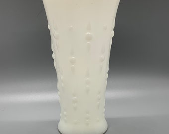 Vintage Anchor Hocking Hobnail Milk Glass Teardrop Vase w/ Scalloped Rim