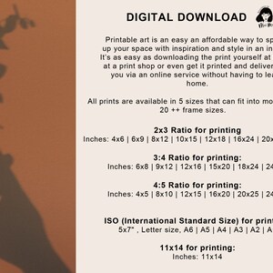 K&ouml;nnte beinhalten: Informationen zum digitalen Download von Kunstdrucken. Text auf cremefarbenem Hintergrund mit dem Schatten einer Hand, die eine Pflanze h&auml;lt. Enth&auml;lt Druckgr&ouml;&szlig;en in Zoll f&uuml;r 2x3-, 3x4-, 4x5-Verh&auml;ltnisse und ISO-Gr&ouml;&szlig;en.