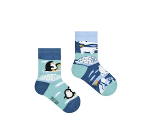 Pinguine & Eisbären Kindersocken | Pinguin Socken | Polarbär Socken | Bunte Kindersocken | Arktis | Cool Socken | Lustige Kindersocken