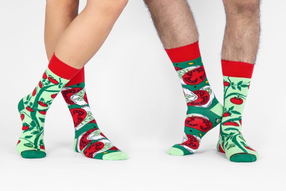 Casual Socks With Vegan Tomato Green Print Cotton Crew Socks For Men Women Casual Socks With Vegan Tomato Green Print Cotton Crew Socks For Men Women