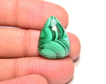 Cabochon malachite... Cabochon poire... 21x16x6 mm...23 carats...A#M6321