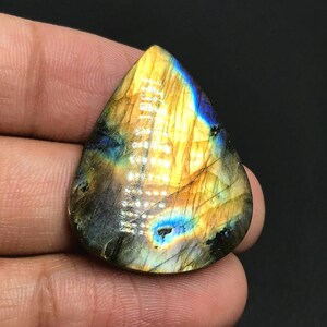 Multi Flash Labradorite Cabochon...Pear Cabochon...31x24x5 mm...Cts 32#J2849