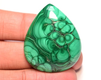 Cabochon malachite... Cabochon poire...36x30x7 mm...86 carats...A#M6310