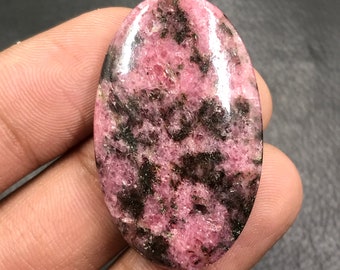 Cabochon rhodonite...Cabochon ovale...38x23x6 mm...65 Cts...A#L7663