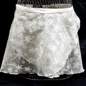 Sjal XL, plus size, balettkjol vuxen julhelg, vit organza silver snöflingor genomskinlig balett Nötknäpparen, SÅÅÅ VACKER!!