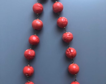 Red coral chunky round beads necklace