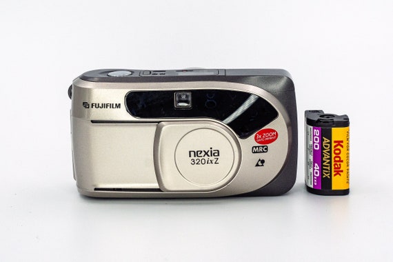Fujifilm Nexia 320ixZ Automatic Camera in MINT condition, with free roll of KODAK Advantix Film