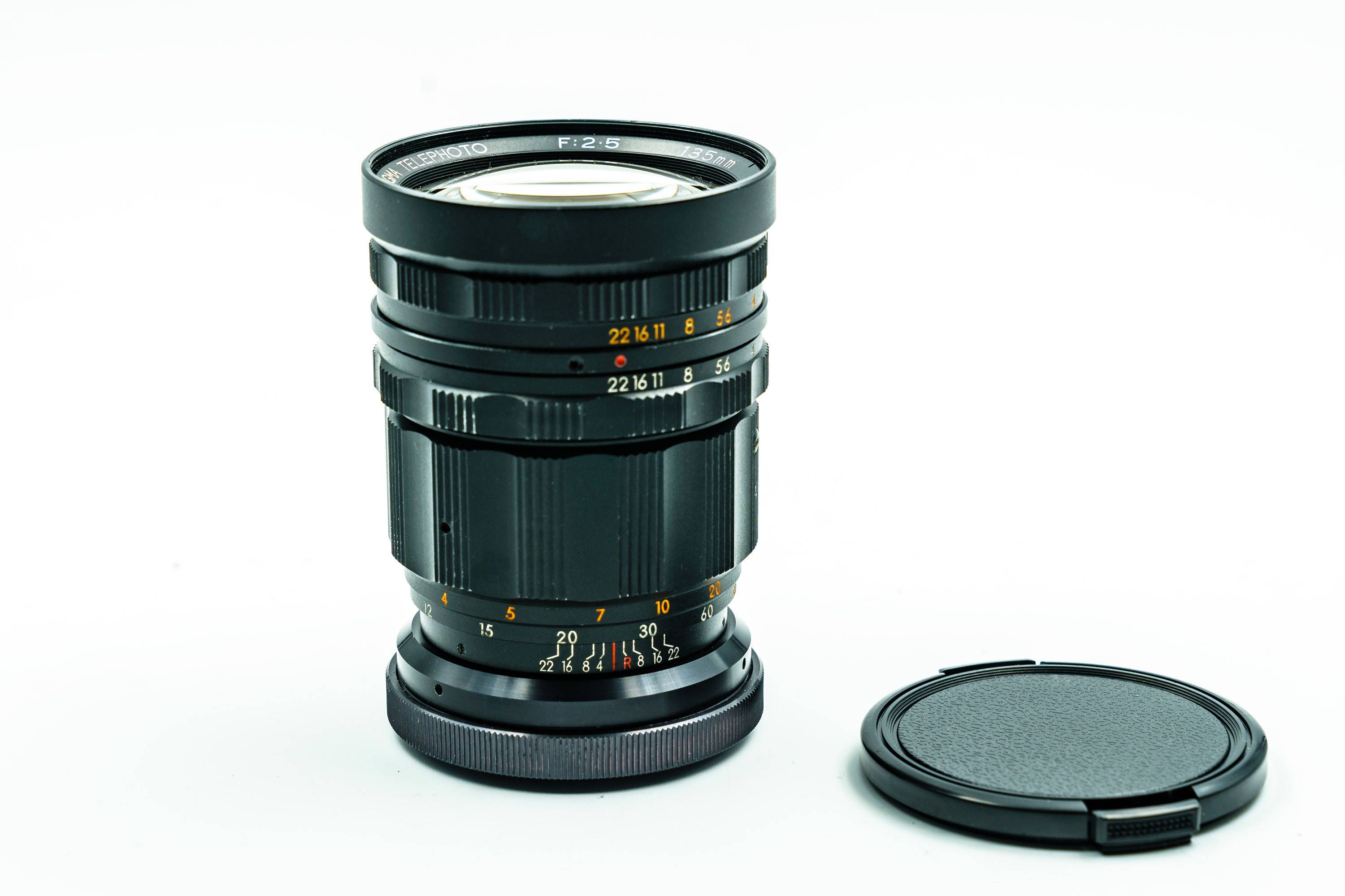 Rare Sigma Telephoto 135mm F2.5 Manual Portrait Lens. Amazing performance and perfect condition