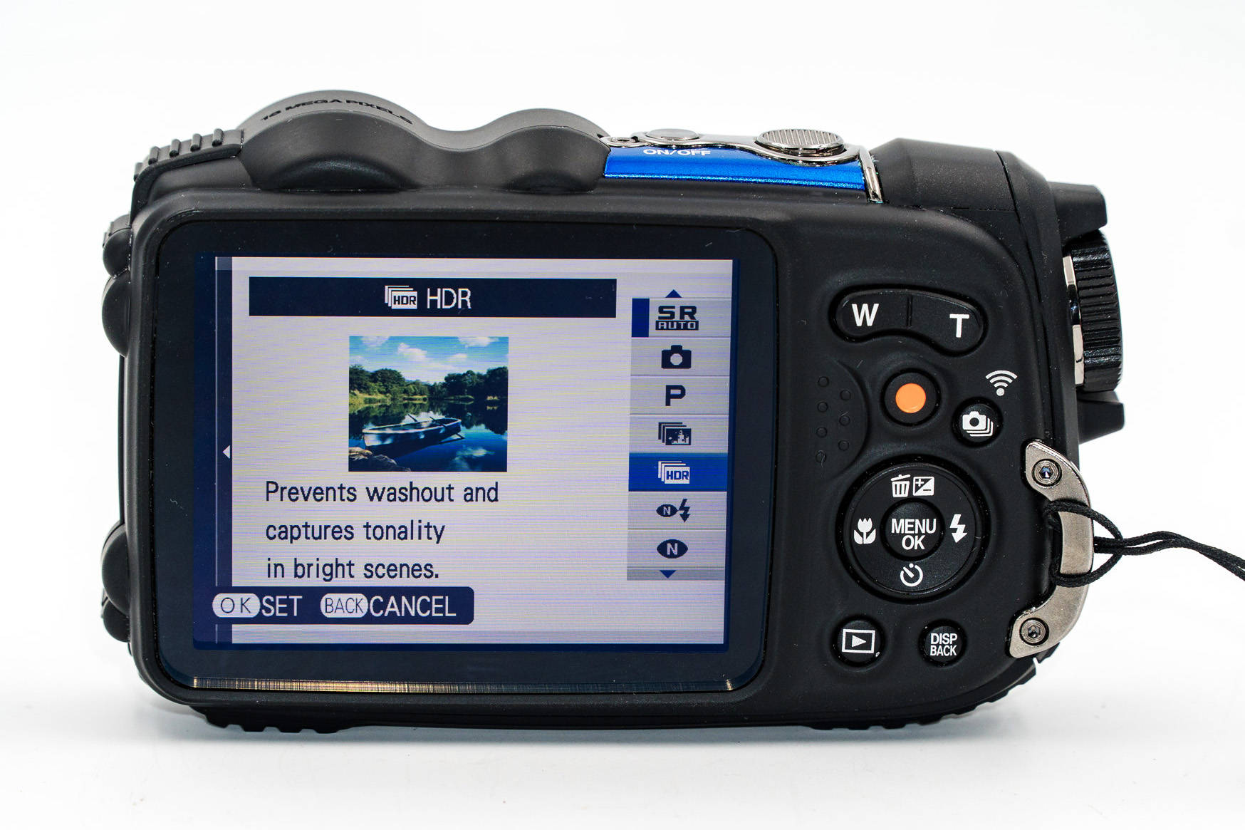 FujiFilm FinePix XP200 16MP & 5X Optical Zoom Underwater Camera w/spare