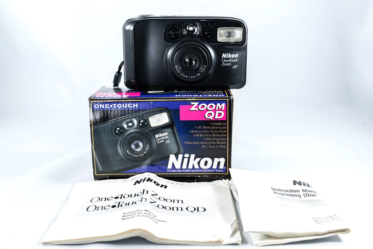 Nikon Zoom QD AF 35mm Film Camera with Nikon Zoom 3870 Lens