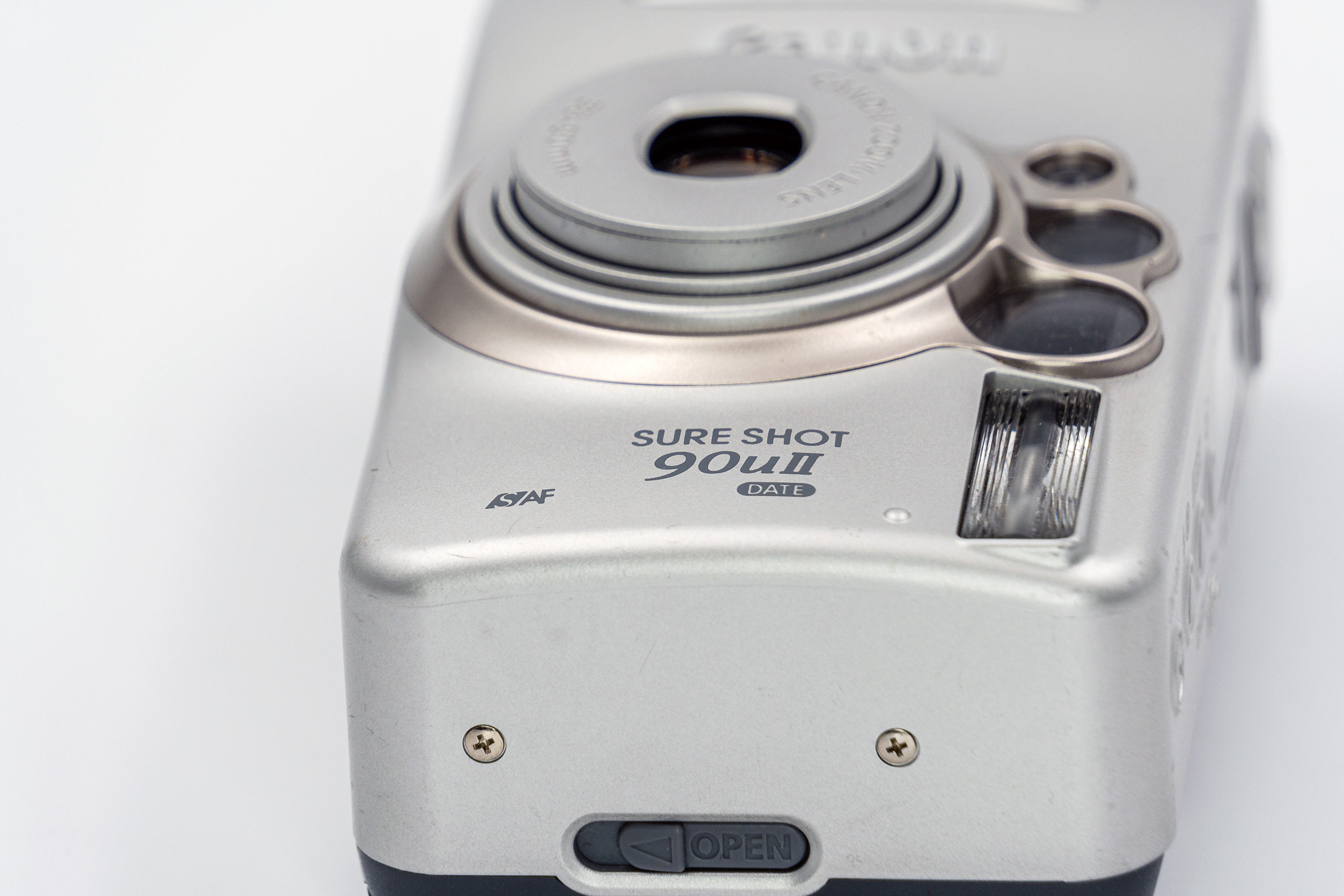 Canon Sure Shot 90u II 35mm PointandShoot Camera with Canon 3890mm
