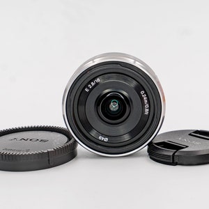 SONY 16mm F2.8 Lens for Sony APS-C Mirrorless cameras