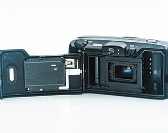 Canon Autoboy Luna 85 Zoom Panorama Edition 35mm Point-and