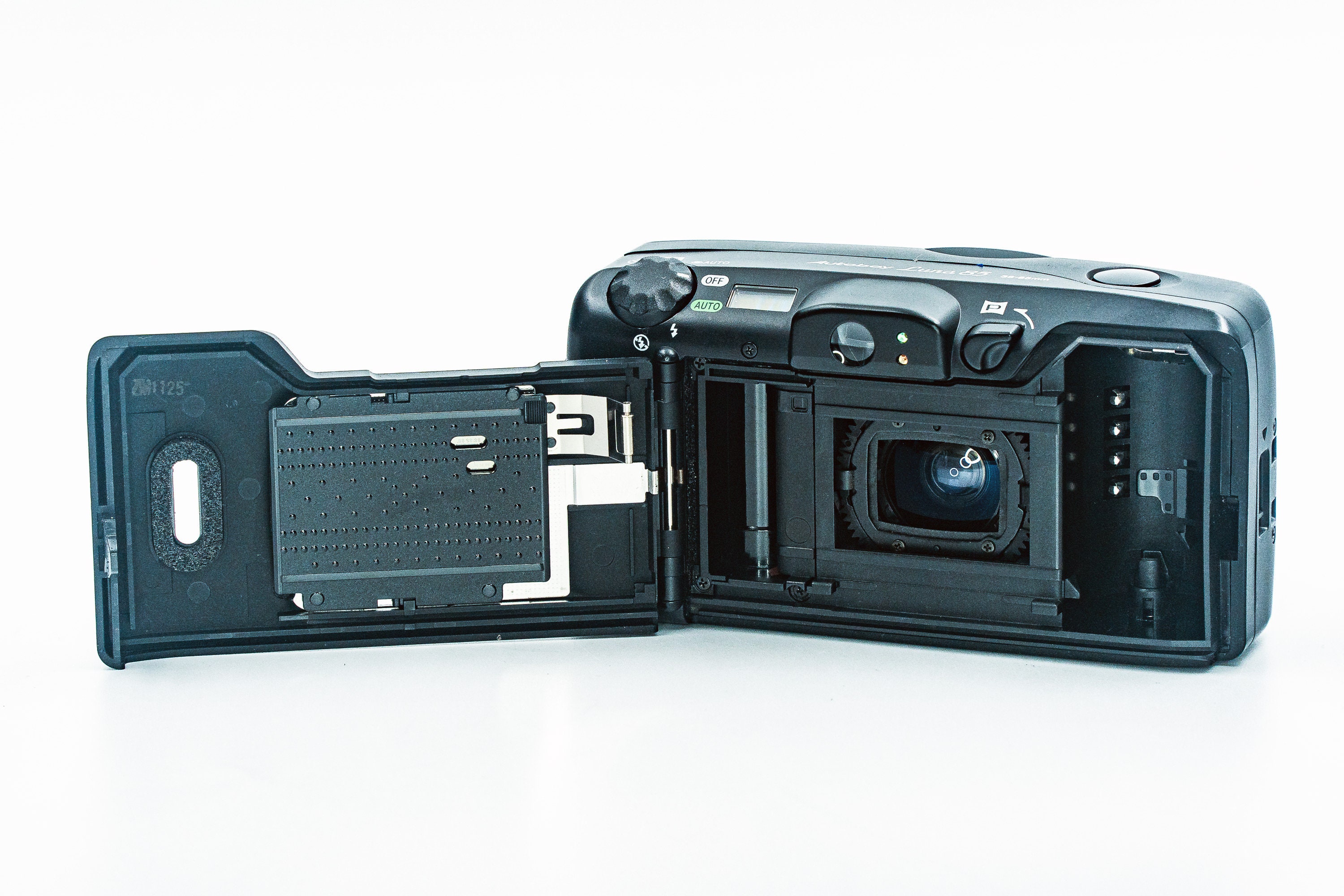 Canon Autoboy Luna 85 Zoom Panorama Edition 35mm Point-and Canon Autoboy Luna 85 Zoom Panorama Edition 35mm Point-and