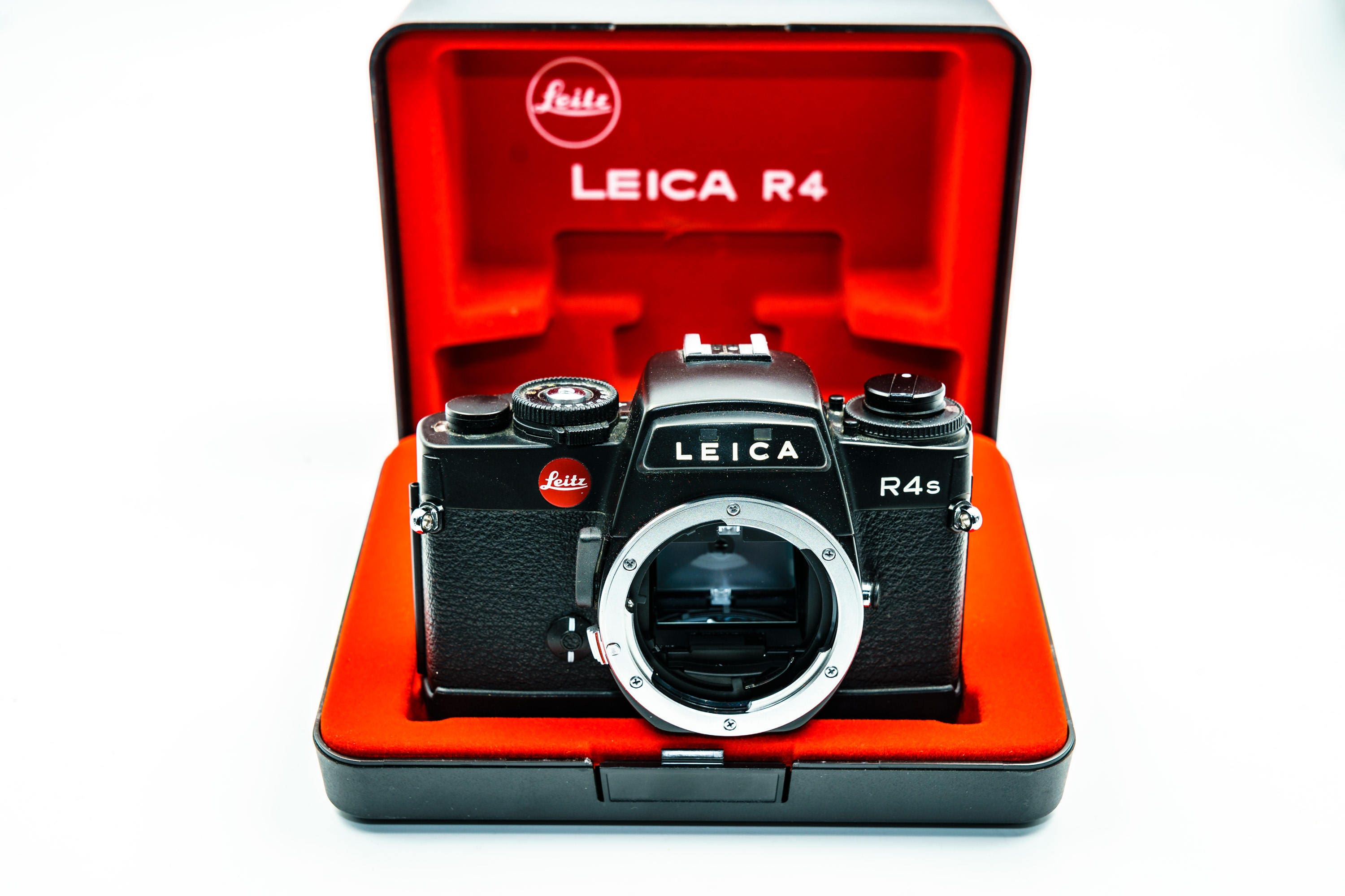 Leica R4S (body only) with original manual, TTL flash, in original box