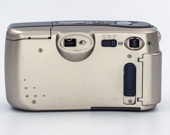 Fujifilm Nexia 320ixz Automatic Camera in MINT Condition, With