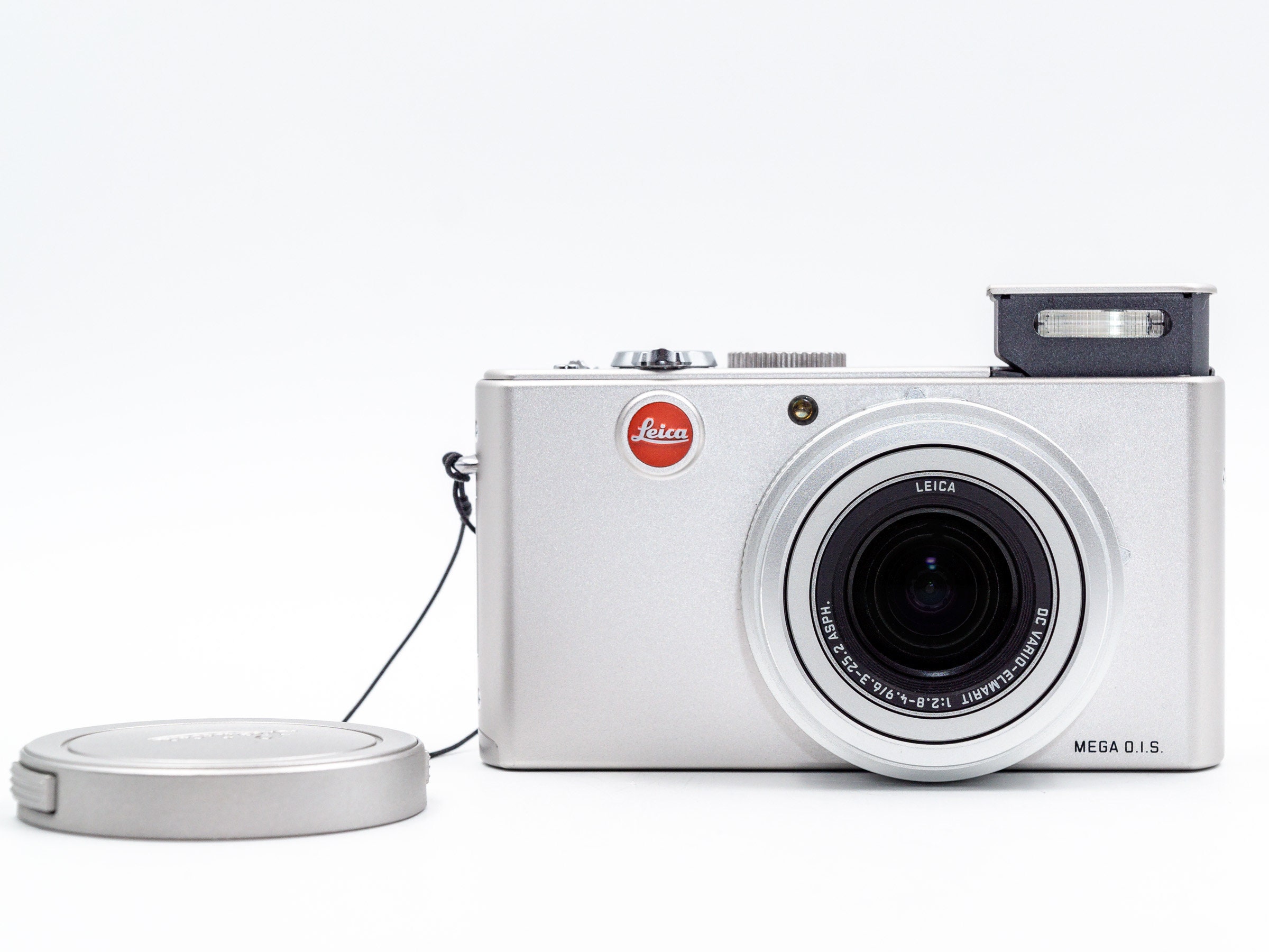 New Leica D-LUX: Compact Camera Features a Fast Leica DC Vario