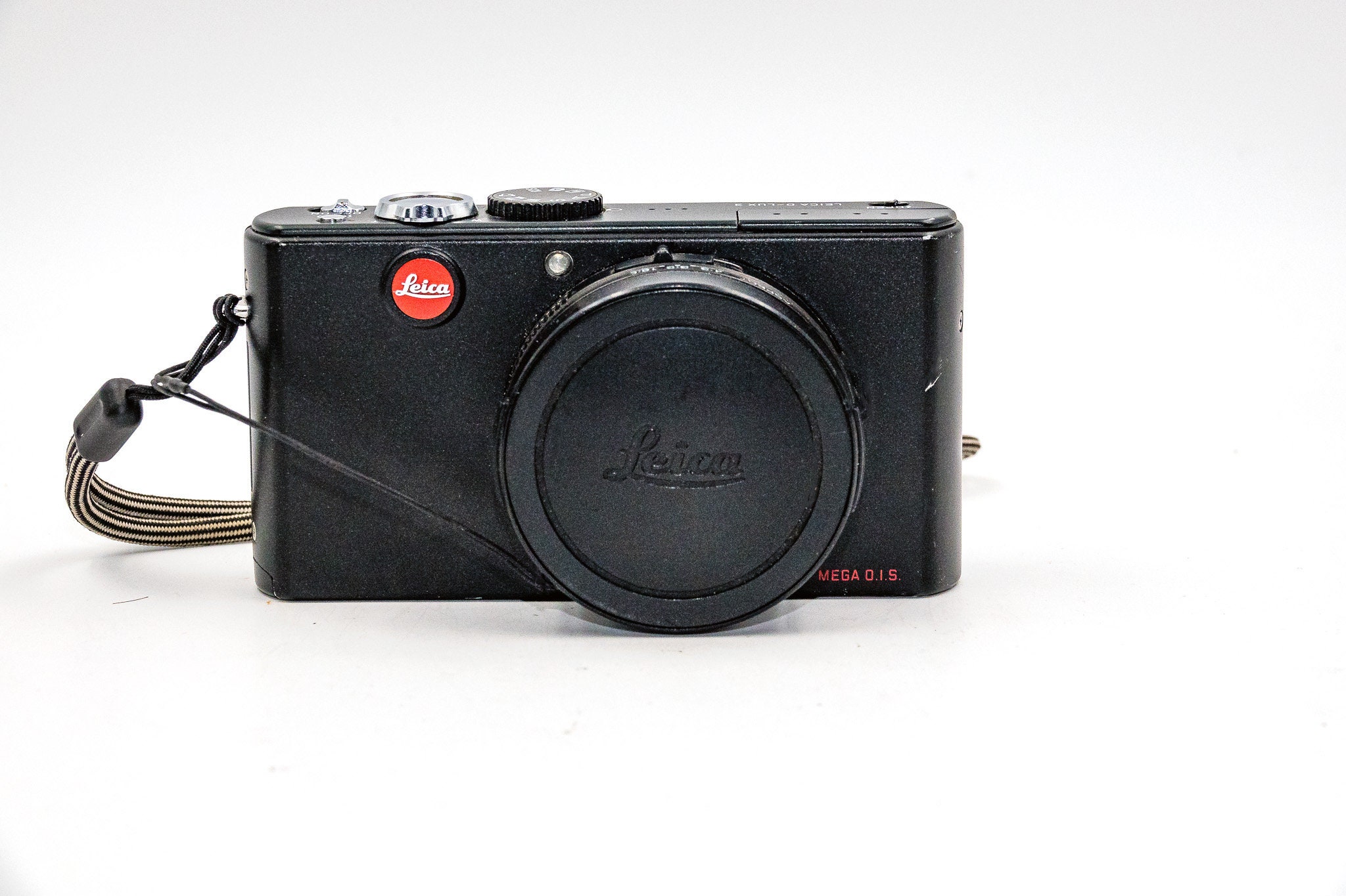 Leica DLUX 3 ultra compact camera with Leica DC VarioElmarit zoom 28
