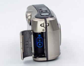 Fujifilm Nexia 320ixz Automatic Camera in MINT Condition, With