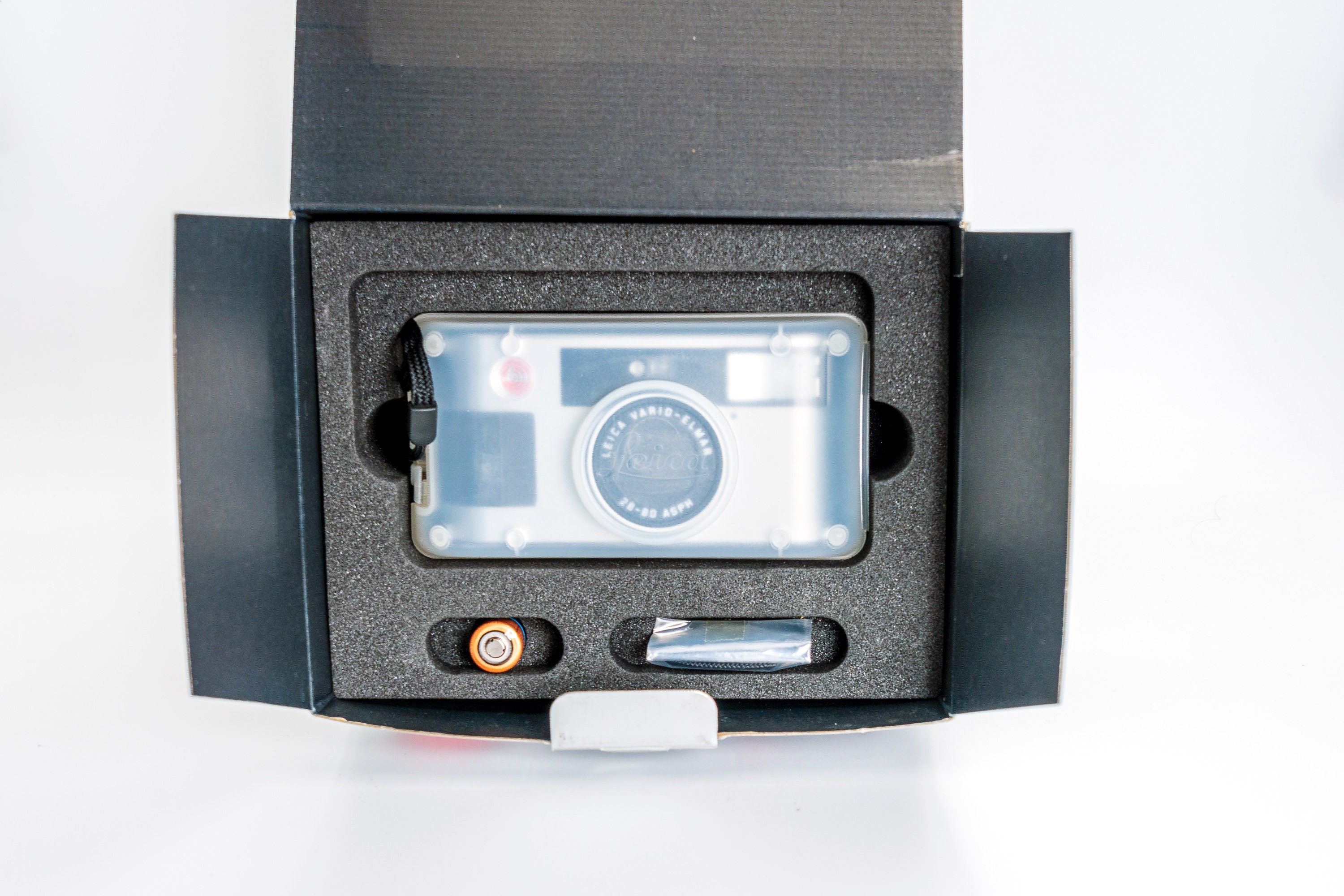 Brand New Leica C3 35mm Film Camera With Leica Vario-elmar Brand New Leica C3 35mm Film Camera With Leica Vario-elmar