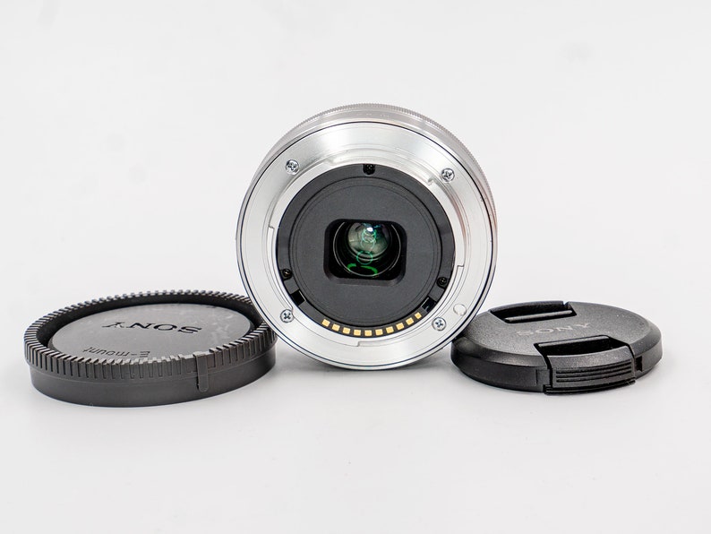 SONY 16mm F2.8 Lens for Sony APS-C Mirrorless cameras