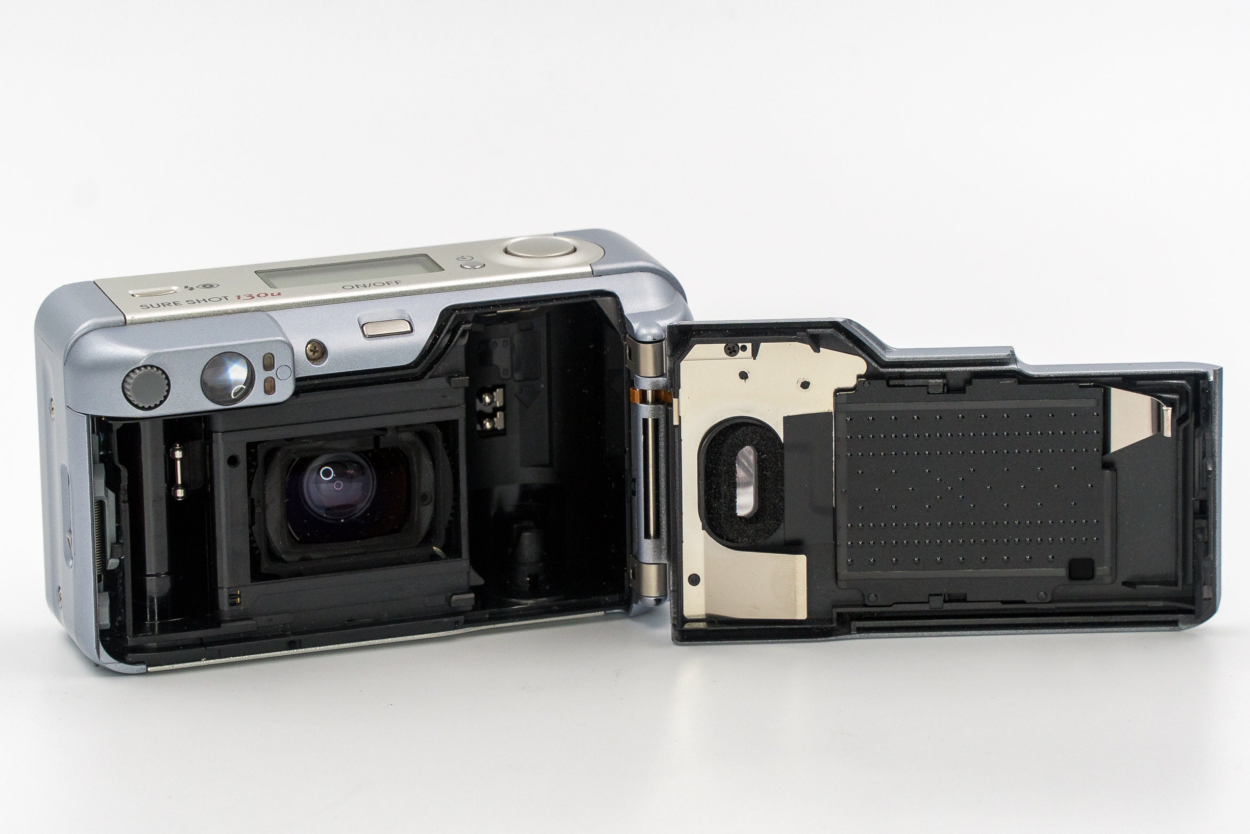Canon Sure Shot 130u 35mm PointandShoot Camera with Canon 38130mm