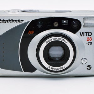 Rare and desirable Voigtlander VITO 28-70 AF film camera with Voigtlander Zoomar 28-70mm VMV, Excellent Condition, Superior German optics.