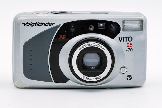 Rare and desirable Voigtlander VITO 28-70 AF film camera with Voigtlander Zoomar 28-70mm VMV, Excellent Condition, Superior German optics.