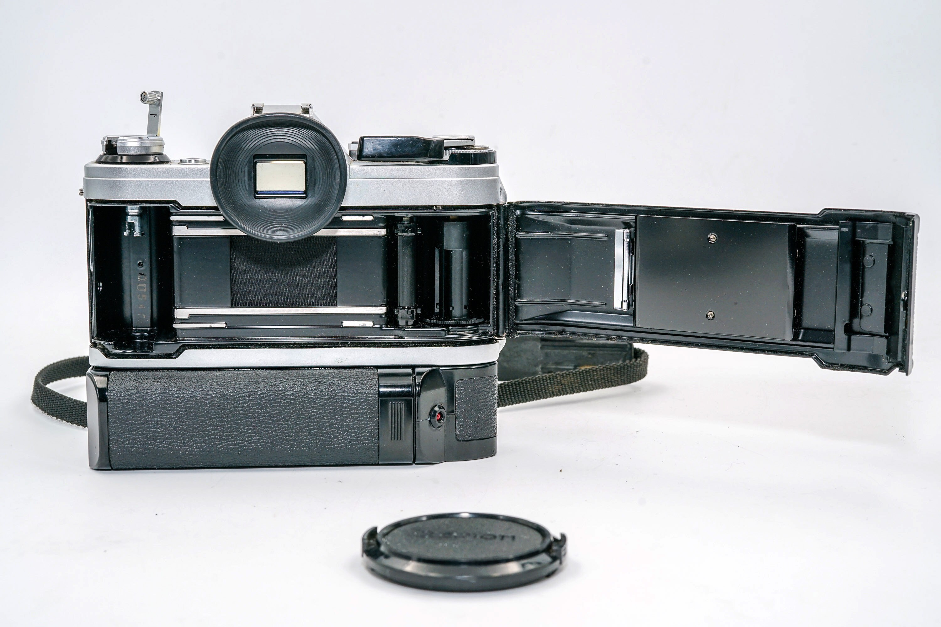 CANON AE1 Film SLR Camera with Genuine Canon Power Winder and Leather