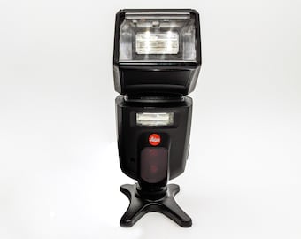 Original Leica SF58 TTL flash for various Leica Rangefinders and SLR Leica cameras.