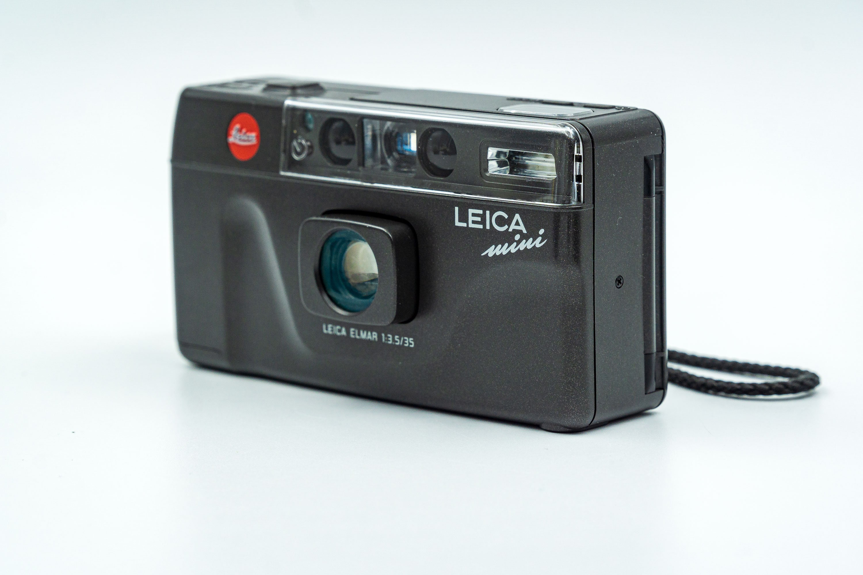Leica MINI 35mm Pointandshoot Camera. Excellent Condition. Free Shipping!