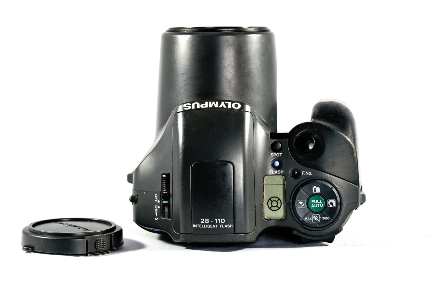 OLYMPUS IS10 AllinOne Camera with 28mm 110mm Aspherical Lens.