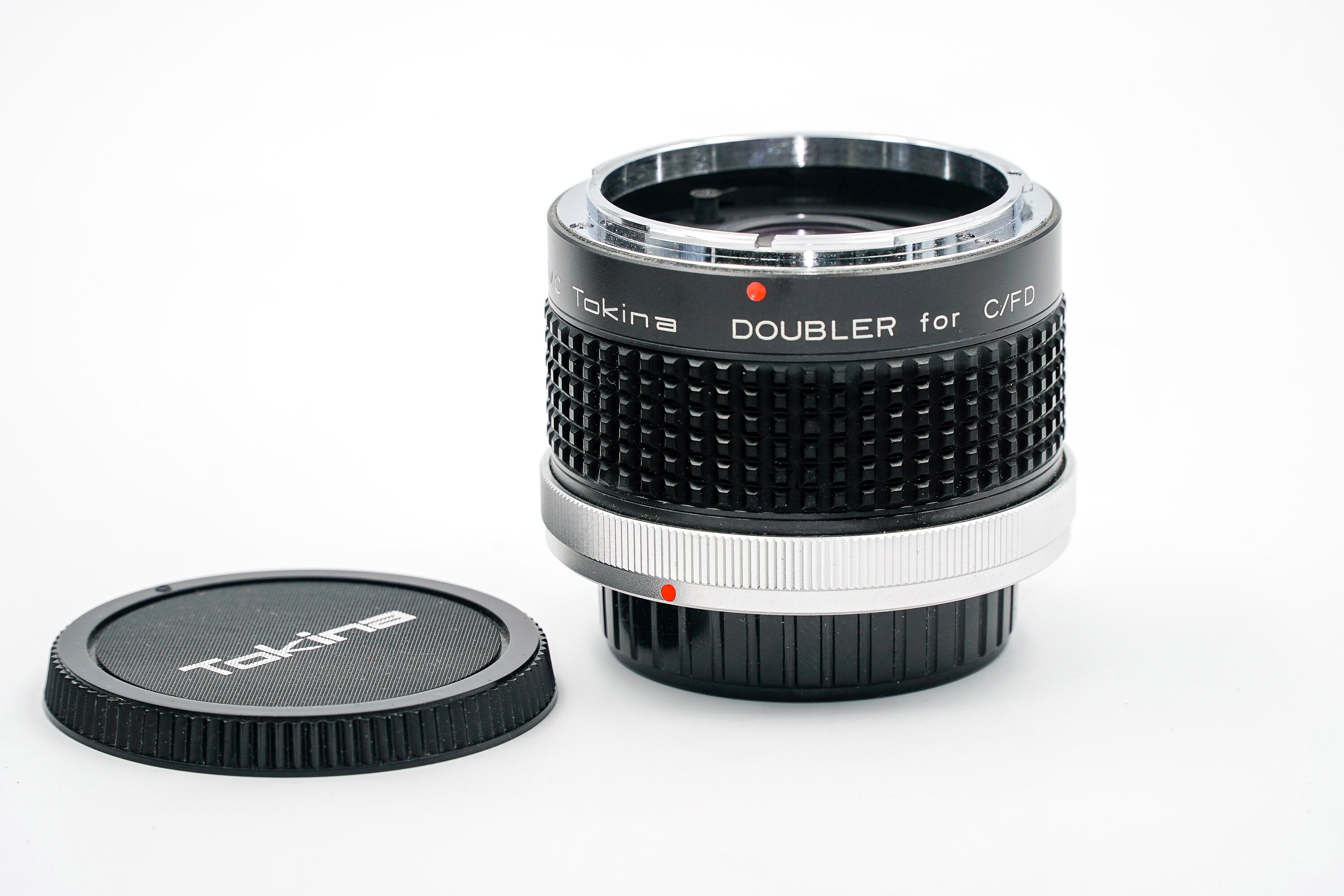 Tokina 100300mm ATX with constant f4 aperture lens, Canon FD Mount