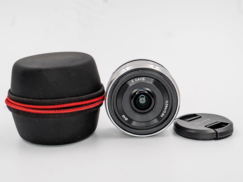 SONY 16mm F2.8 Lens for Sony APS-C Mirrorless cameras