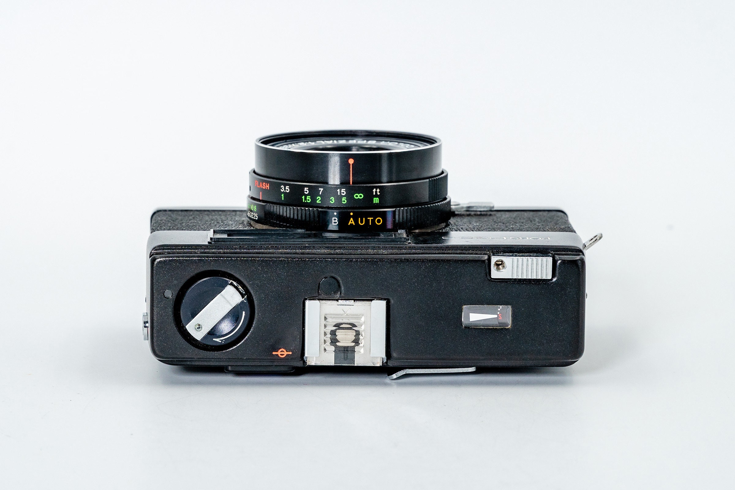 PORST 135S Rangefinder camera made by Cosina (Voigtlander). Light